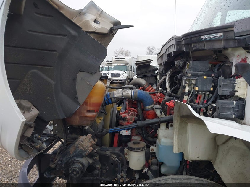 2019 International Durastar 4300 VIN 1HTMMMMN6KH199775 IAAI salvage auction — FRONT END, Clear (Indiana), sold $5,200 on 2026-07-29 (photo 9)