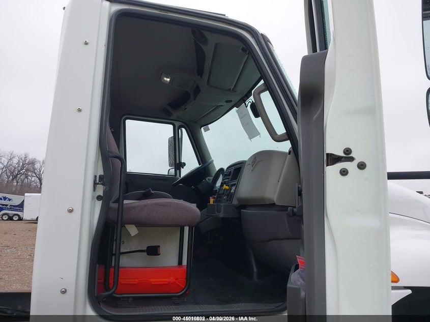 2019 International Durastar 4300 VIN 1HTMMMMN6KH199775 IAAI salvage auction — FRONT END, Clear (Indiana), sold $5,200 on 2026-07-29 (photo 7)