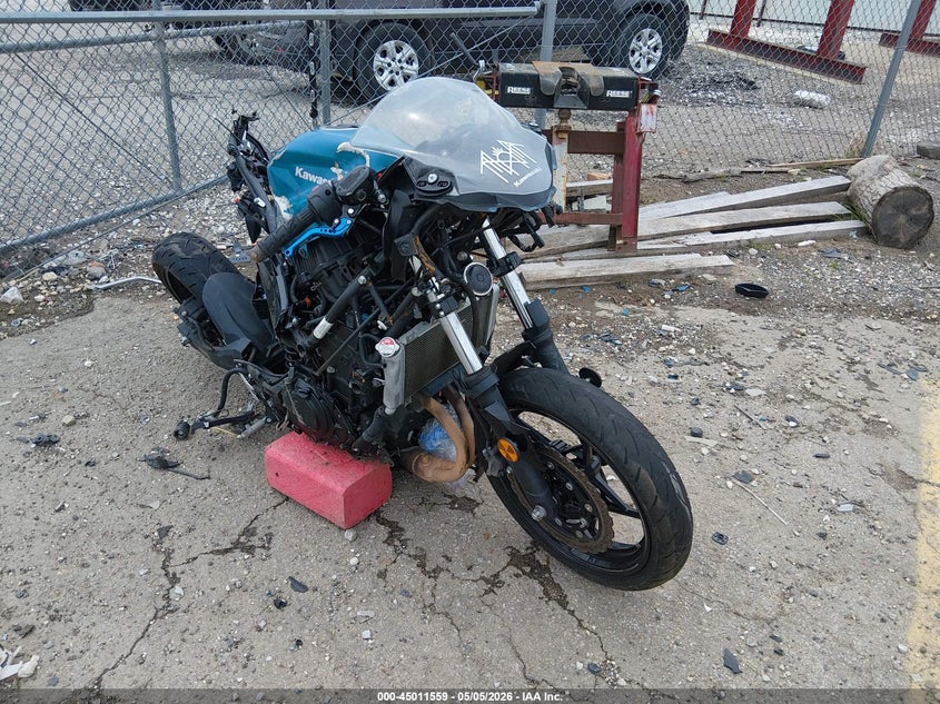 2021 Kawasaki Ninja VIN JKAEXKH19MDAB4495 IAAI salvage auction — ROLLOVER, Clear (Arkansas), sold $150 on 2026-07-14 (photo 1)