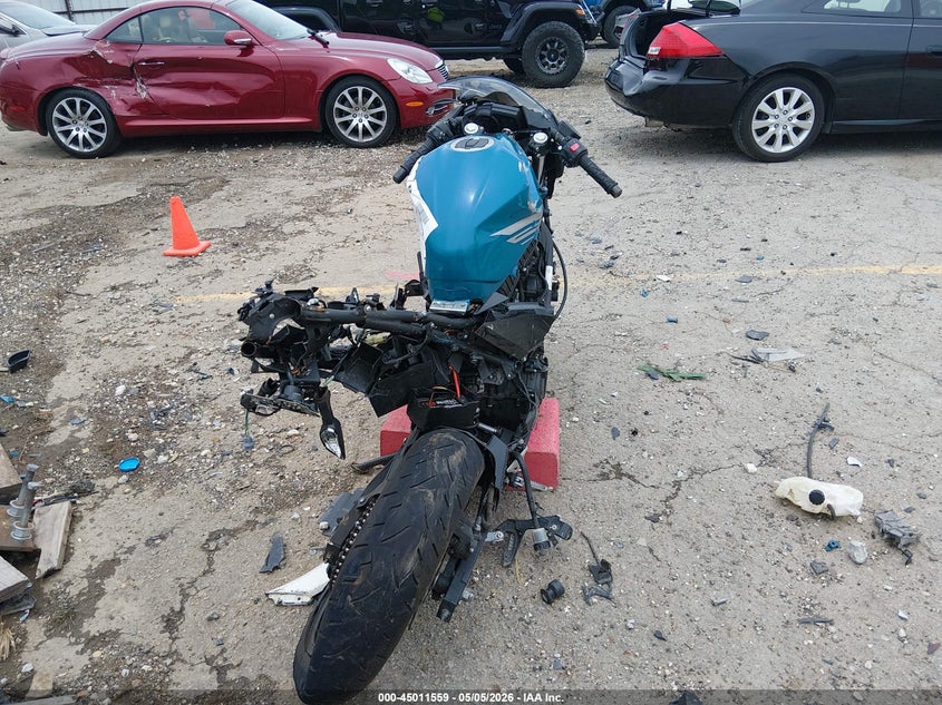 2021 Kawasaki Ninja VIN JKAEXKH19MDAB4495 IAAI salvage auction — ROLLOVER, Clear (Arkansas), sold $150 on 2026-07-14 (photo 6)
