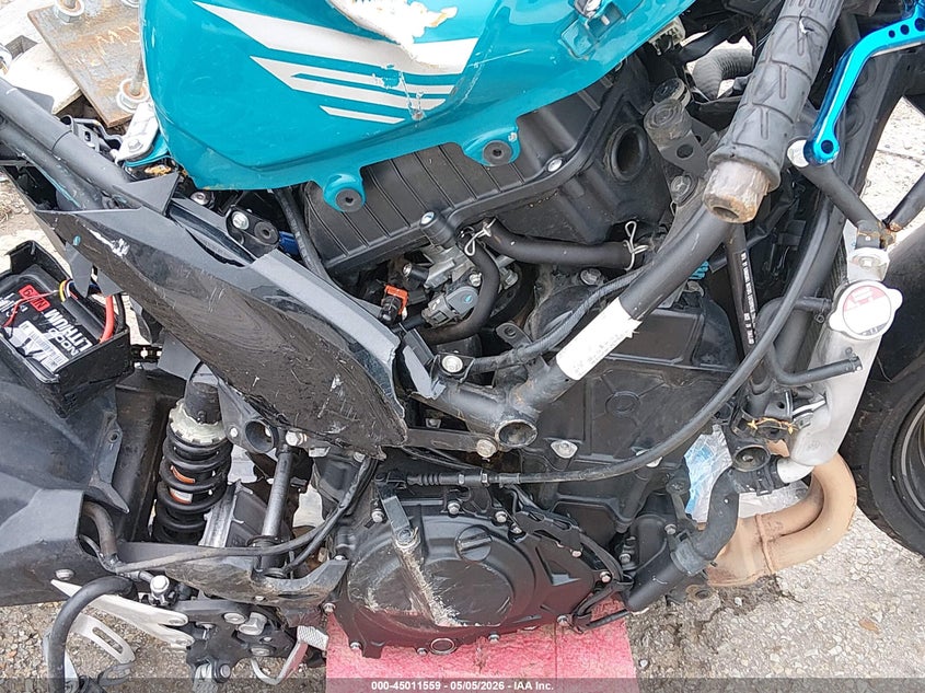 2021 Kawasaki Ninja VIN JKAEXKH19MDAB4495 IAAI salvage auction — ROLLOVER, Clear (Arkansas), sold $150 on 2026-07-14 (photo 8)