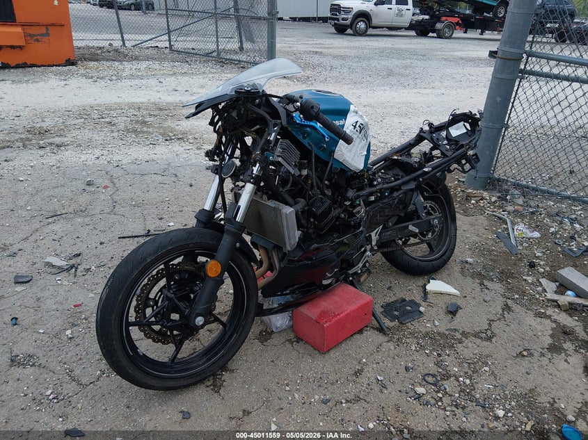 2021 Kawasaki Ninja VIN JKAEXKH19MDAB4495 IAAI salvage auction — ROLLOVER, Clear (Arkansas), sold $150 on 2026-07-14 (photo 9)