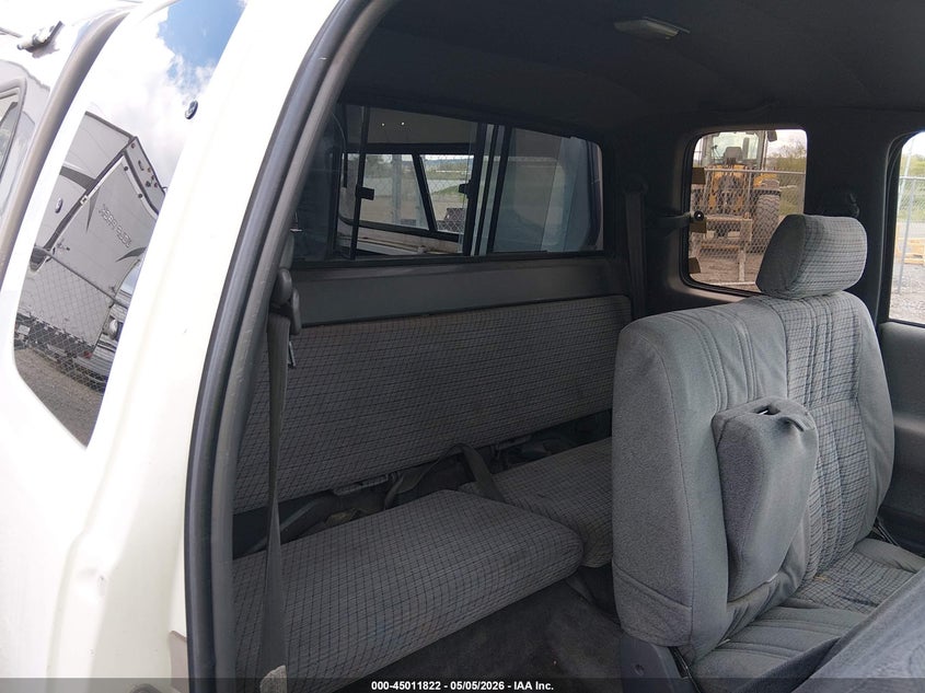 1995 Toyota T100 VIN JT4VD22F8S0016439 IAAI salvage auction — NORMAL WEAR, Salvage (Texas), sold $550 on 2026-07-29 (photo 8)