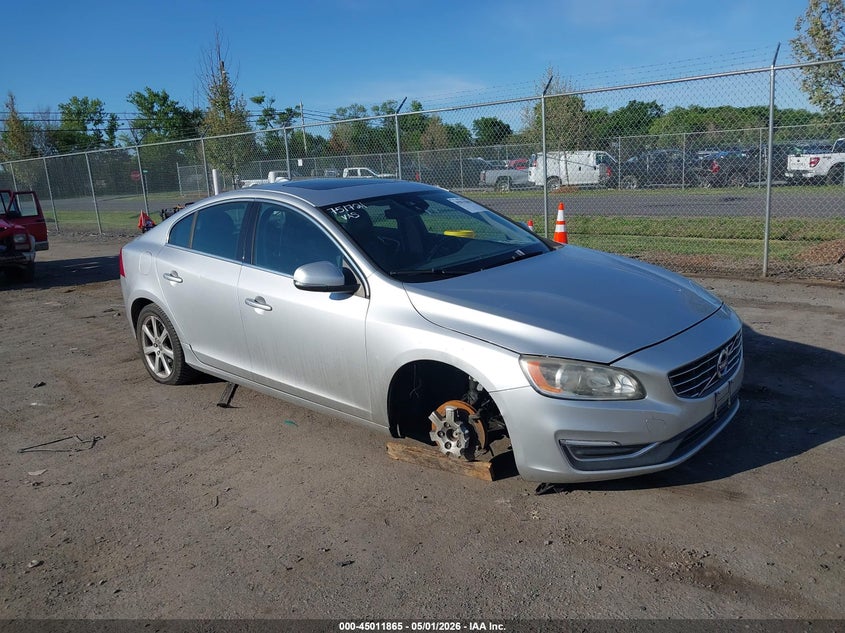 2016 Volvo S60 VIN YV126MFK7G2392264 IAAI salvage auction — THEFT, Wait Title, sold $650 on 2026-07-28 (photo 1)