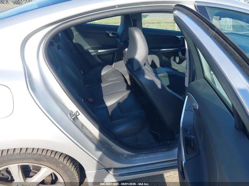 2016 Volvo S60 VIN YV126MFK7G2392264 IAAI salvage auction — THEFT, Wait Title, sold $650 on 2026-07-28 (photo 8)