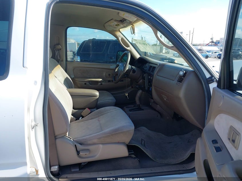 2004 Toyota Tacoma VIN 5TEGN92N14Z335416 IAAI salvage auction — FRONT & REAR, Salvage (California), sold $1,750 on 2026-07-08 (photo 5)