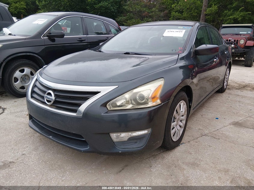 2013 Nissan Altima VIN 1N4AL3AP8DC253120 IAAI salvage auction — NORMAL WEAR, Clear (Florida), sold $850 on 2026-07-11 (photo 2)