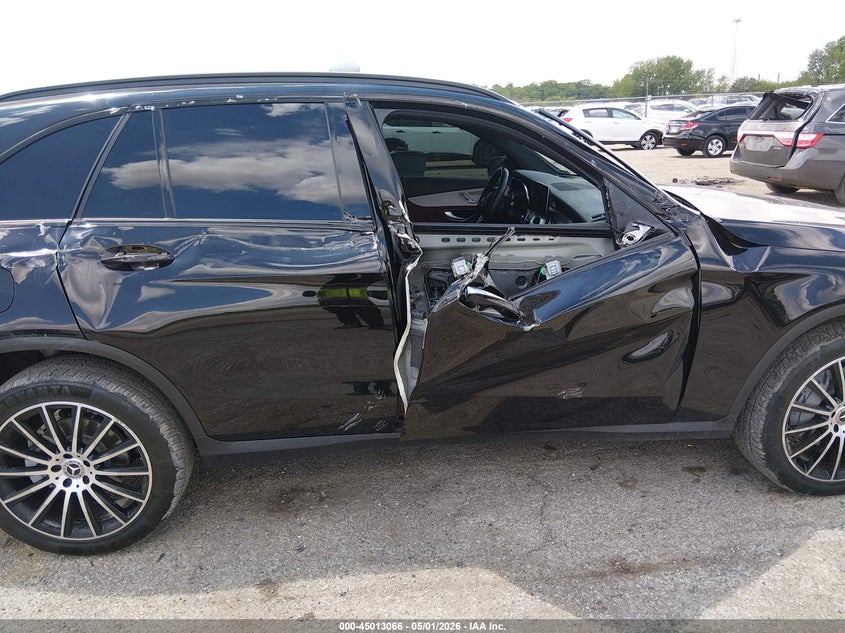 2021 Mercedes-benz Glc VIN W1N0G8EB4MF991123 IAAI salvage auction — RIGHT SIDE, Salvage (Illinois), sold $15,900 on 2026-07-08 (photo 6)