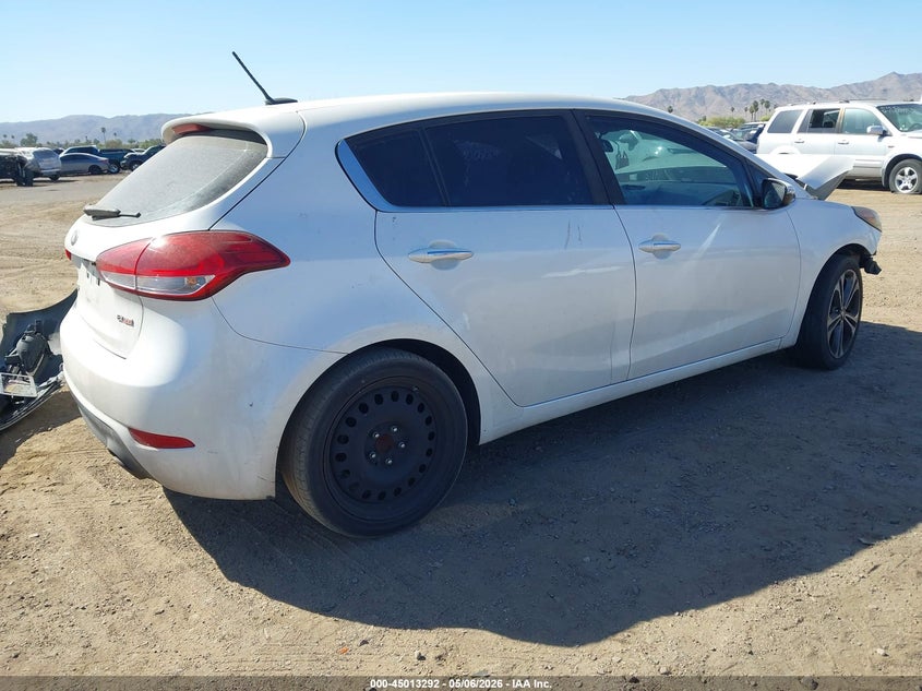 2016 Kia Forte VIN KNAFX5A82G5631205 IAAI salvage auction — FRONT END, Salvage (Arizona), sold $200 on 2026-07-28 (photo 4)