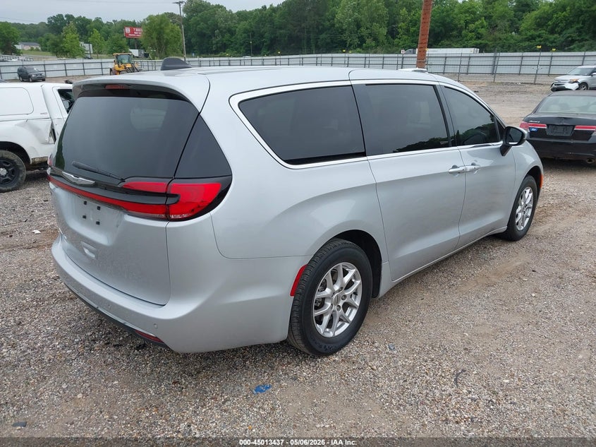 2023 Chrysler Pacifica VIN 2C4RC1BG2PR535233 IAAI salvage auction — RIGHT SIDE, Salvage (Louisiana), sold $7,200 on 2026-07-29 (photo 4)