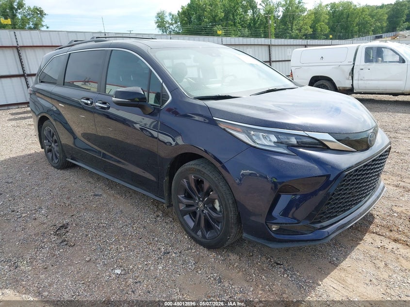 2024 Toyota Sienna VIN 5TDCRKEC7RS200255 IAAI salvage auction — LEFT SIDE, Salvage (Louisiana), sold $12,500 on 2026-07-13 (photo 1)
