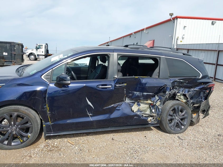 2024 Toyota Sienna VIN 5TDCRKEC7RS200255 IAAI salvage auction — LEFT SIDE, Salvage (Louisiana), sold $12,500 on 2026-07-13 (photo 6)