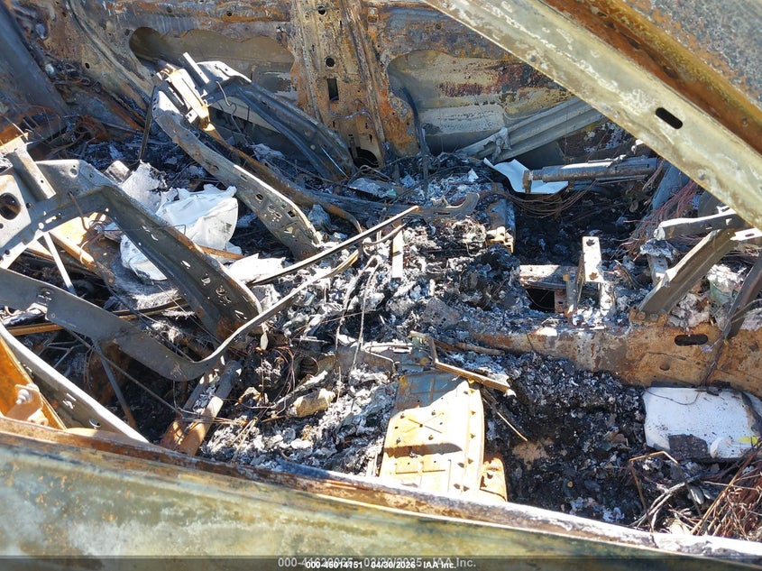 2016 Porsche Cayenne VIN WP1AB2A20GLA94172 IAAI salvage auction — TOTAL BURN, Non-Repairable (California), sold $100 on 2026-07-16 (photo 5)