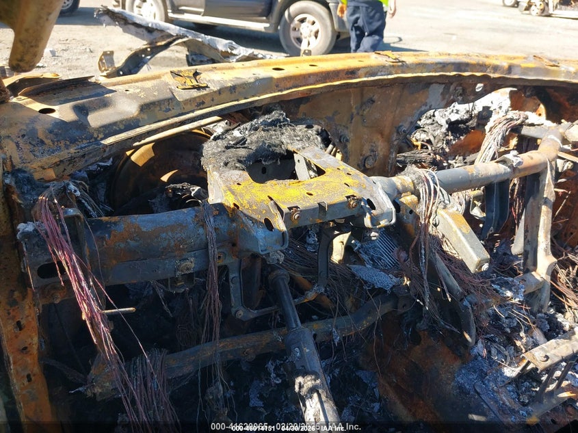 2016 Porsche Cayenne VIN WP1AB2A20GLA94172 IAAI salvage auction — TOTAL BURN, Non-Repairable (California), sold $100 on 2026-07-16 (photo 7)