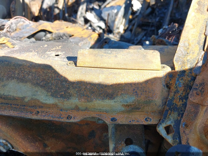 2016 Porsche Cayenne VIN WP1AB2A20GLA94172 IAAI salvage auction — TOTAL BURN, Non-Repairable (California), sold $100 on 2026-07-16 (photo 9)