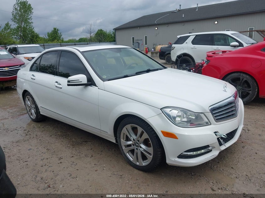 2013 Mercedes-benz C-klasse VIN WDDGF8AB5DR270652 IAAI salvage auction — NORMAL WEAR, Original (Ohio), sold $25 on 2026-07-29 (photo 1)