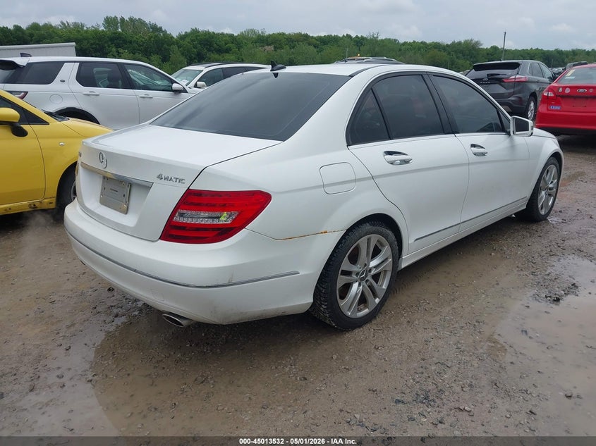 2013 Mercedes-benz C-klasse VIN WDDGF8AB5DR270652 IAAI salvage auction — NORMAL WEAR, Original (Ohio), sold $25 on 2026-07-29 (photo 4)