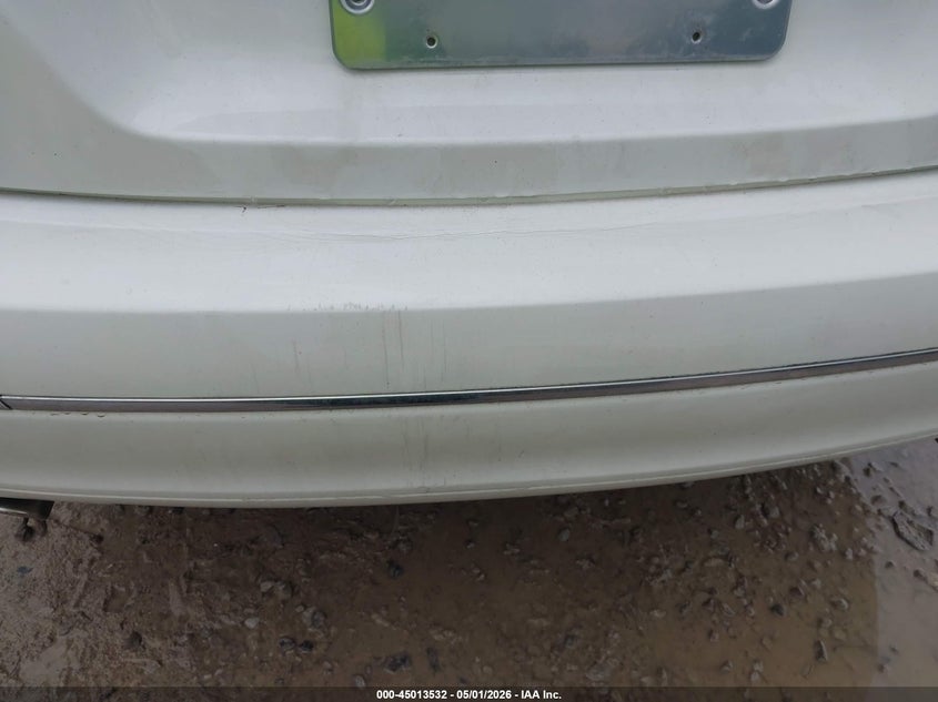 2013 Mercedes-benz C-klasse VIN WDDGF8AB5DR270652 IAAI salvage auction — NORMAL WEAR, Original (Ohio), sold $25 on 2026-07-29 (photo 6)