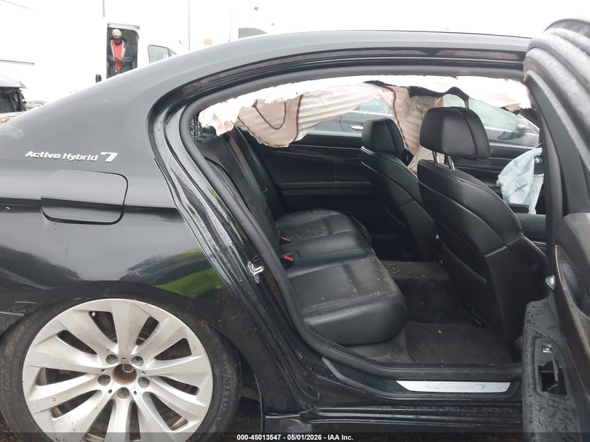2011 BMW 7er VIN WBAKX8C51BC198340 IAAI salvage auction — RIGHT FRONT, Salvage (Texas), sold $1,400 on 2026-07-16 (photo 8)