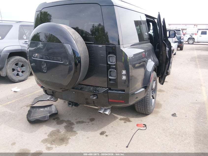 2024 Land rover Defender VIN SALEBFFE9R2282834 IAAI salvage auction — LEFT SIDE, Salvage (Colorado), sold $36,500 on 2026-07-30 (photo 4)