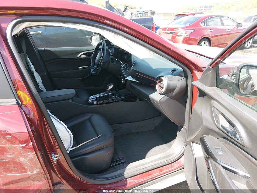 2025 Chevrolet Trax VIN KL77LJEP7SC067100 IAAI salvage auction — RIGHT SIDE, Salvage (West Virginia), sold $2,800 on 2026-07-16 (photo 5)