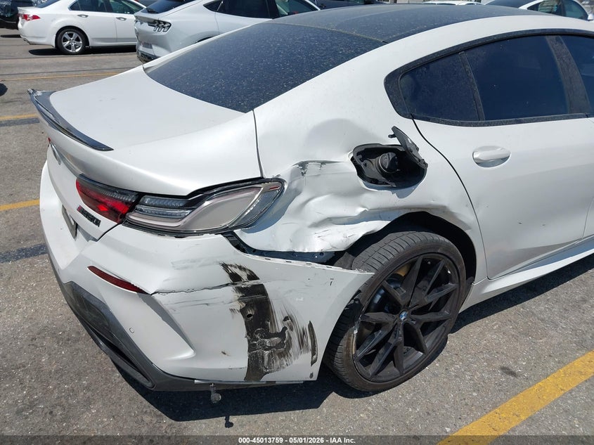 2020 BMW 8er VIN WBAGV8C07LCE44960 IAAI salvage auction — REAR END, Salvage (California), sold $23,500 on 2026-07-25 (photo 6)