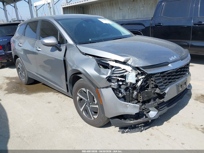 2025 Kia Sportage VIN KNDPU3DG9S7202440 IAAI salvage auction — RIGHT FRONT, Salvage (California), sold $9,725 on 2026-07-08 (photo 1)
