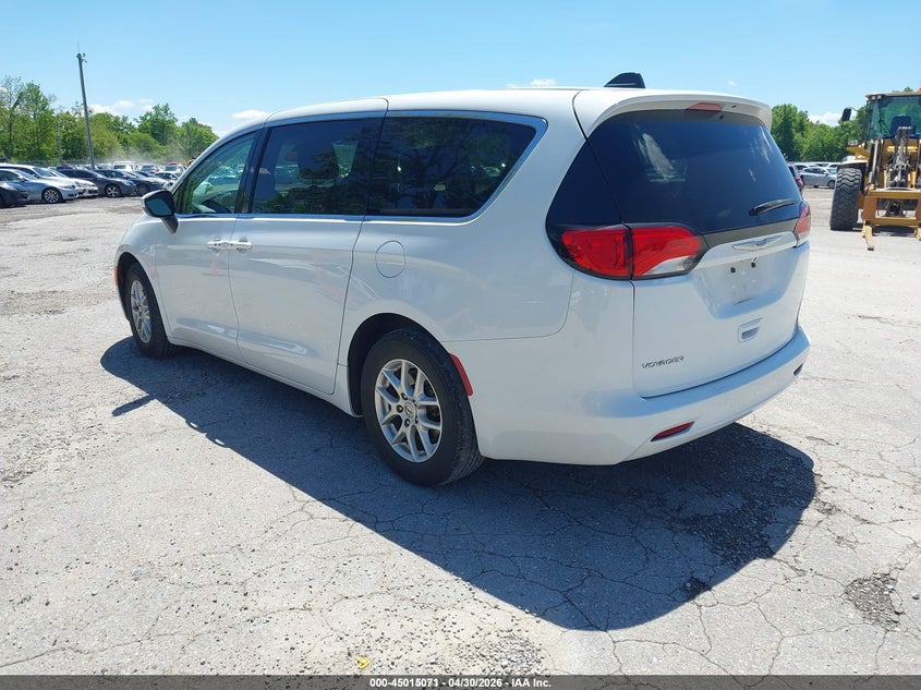 2022 Chrysler Voyager VIN 2C4RC1CG4NR146640 IAAI salvage auction — FRONT END, Sf97 (Kentucky), sold $12,000 on 2026-07-20 (photo 3)