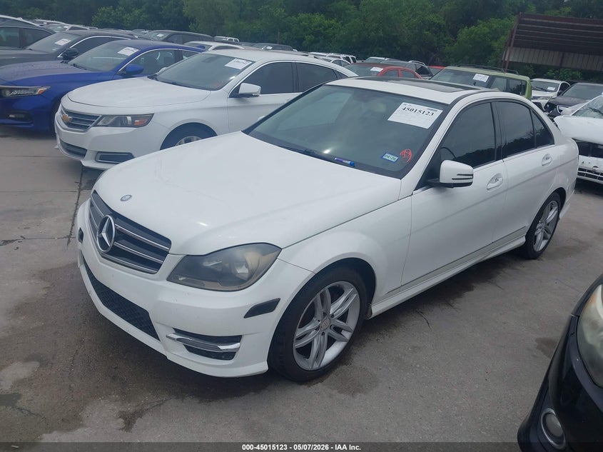 2014 Mercedes-benz C-klasse VIN WDDGF4HB2EG253030 IAAI salvage auction — NORMAL WEAR, Original (Texas), sold $775 on 2026-07-06 (photo 2)