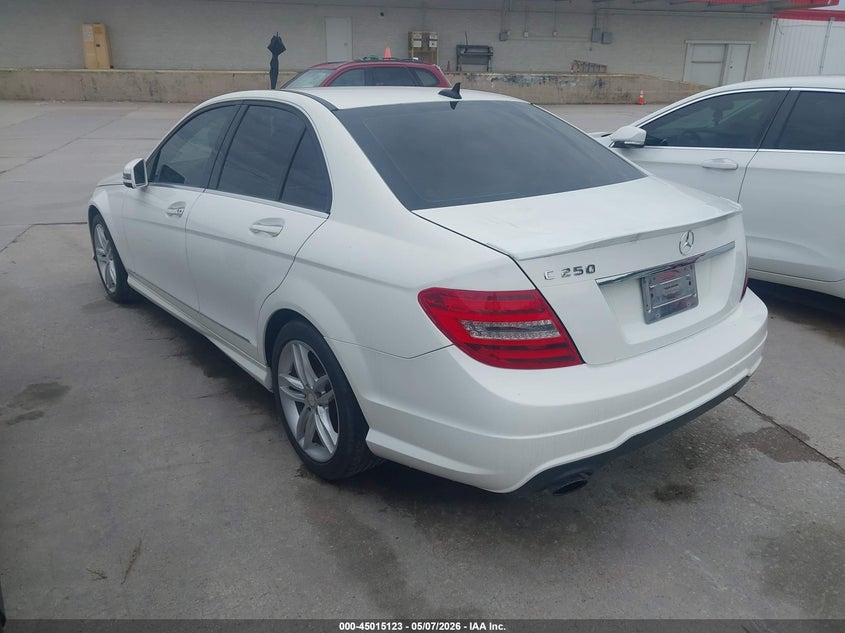 2014 Mercedes-benz C-klasse VIN WDDGF4HB2EG253030 IAAI salvage auction — NORMAL WEAR, Original (Texas), sold $775 on 2026-07-06 (photo 3)