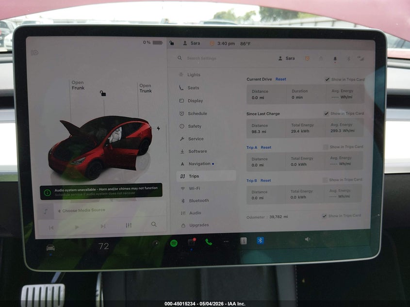 2022 Tesla Model y VIN 7SAYGDEF0NF382352 IAAI salvage auction — SIDE, Salvage Title, sold $10,600 on 2026-07-12 (photo 7)