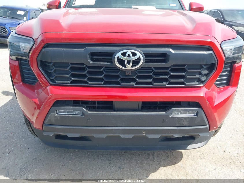 2025 Toyota Tacoma VIN 3TYLC5LN2ST047446 IAAI salvage auction — FRONT & REAR, Original (Texas), sold $30,250 on 2026-07-21 (photo 6)