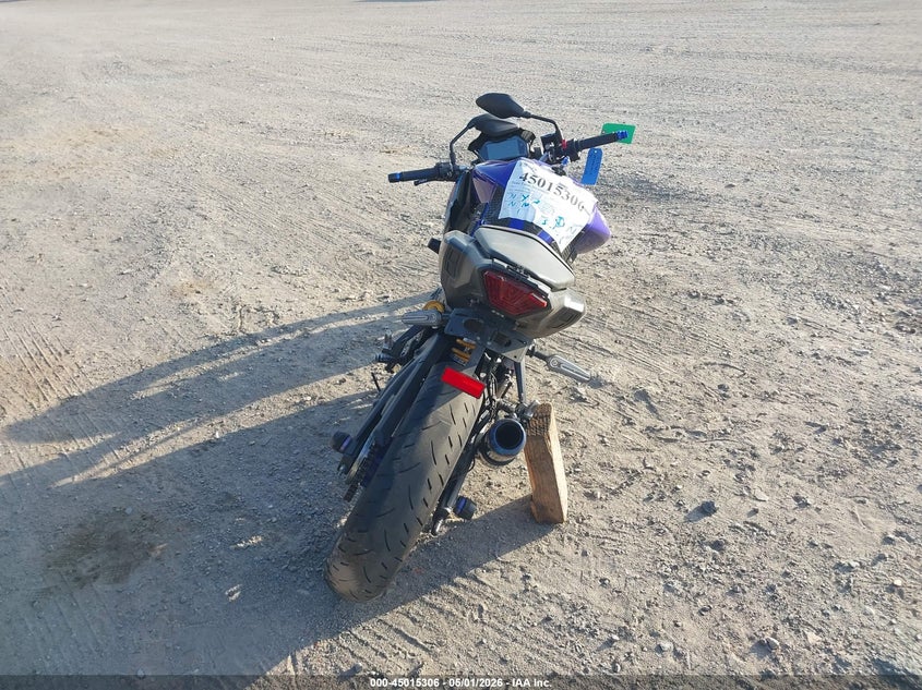 2025 Yamaha VIN MH3RH28Y0SK001017 IAAI salvage auction — FRONT END, Salvage (California), sold $575 on 2026-07-20 (photo 6)