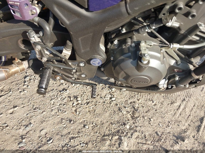 2025 Yamaha VIN MH3RH28Y0SK001017 IAAI salvage auction — FRONT END, Salvage (California), sold $575 on 2026-07-20 (photo 8)