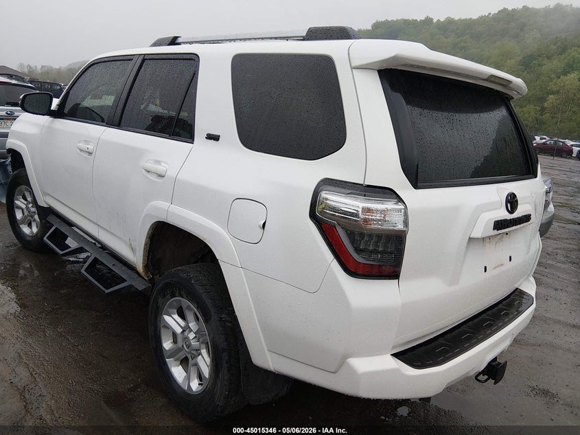 2021 Toyota 4runner VIN JTENU5JR8M5968940 IAAI salvage auction — FRONT END, Salvage (West Virginia), sold $12,350 on 2026-07-09 (photo 3)