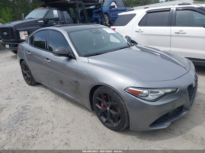 2021 Alfa romeo Giulia VIN ZARFAMBN0M7647671 IAAI salvage auction — SIDE, Wait Title, sold $8,100 on 2026-07-09 (photo 1)