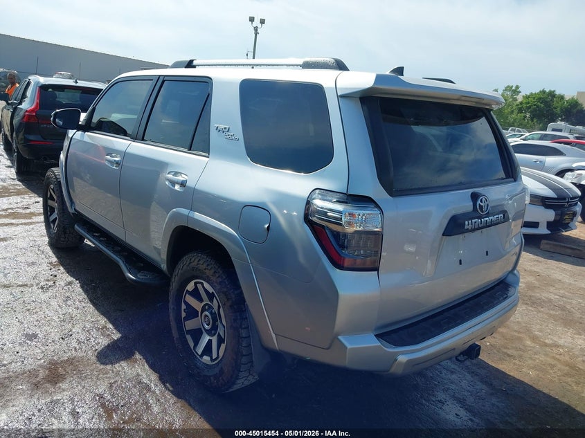 2017 Toyota 4runner VIN JTEBU5JR6H5474844 IAAI salvage auction — FRONT END, Clear (Oklahoma), sold $13,450 on 2026-07-22 (photo 3)