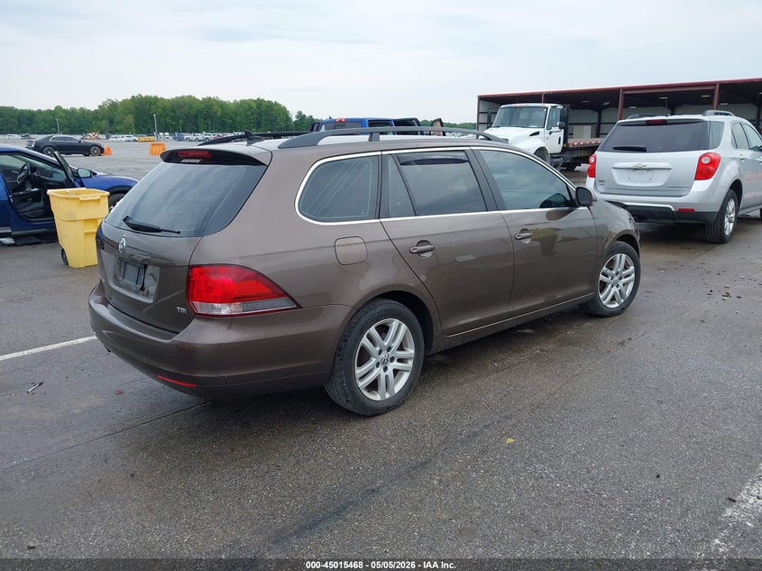 2011 Volkswagen Jetta VIN 3VWPL7AJ1BM703514 IAAI salvage auction — FRONT END, Clear (Indiana), sold $825 on 2026-07-20 (photo 4)