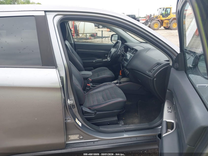 2018 Mitsubishi Outlander VIN JA4AP3AW6JU015336 IAAI salvage auction — FRONT END, Wait Title, sold $525 on 2026-07-17 (photo 5)