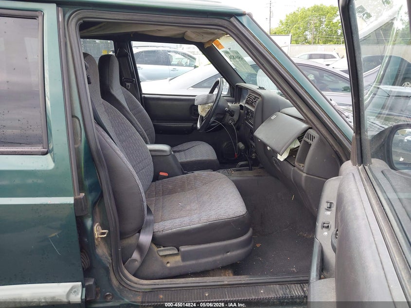 2001 Jeep Cherokee VIN 1J4FF48S01L524796 IAAI salvage auction — RIGHT FRONT, Salvage (Ohio), sold $275 on 2026-07-23 (photo 5)