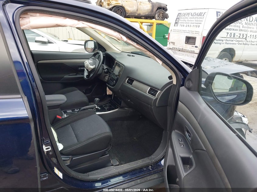 2017 Mitsubishi Outlander VIN JA4AD2A35HZ024163 IAAI salvage auction — FRONT END, Wait Title, sold $25 on 2026-07-28 (photo 5)