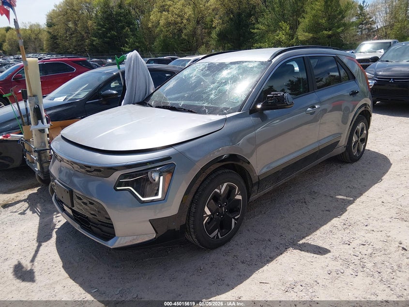 2024 Kia Niro VIN KNDCR3L13R5098465 IAAI salvage auction — HAIL, Clear Claim Paid (Wisconsin), sold $25 on 2026-07-30 (photo 2)