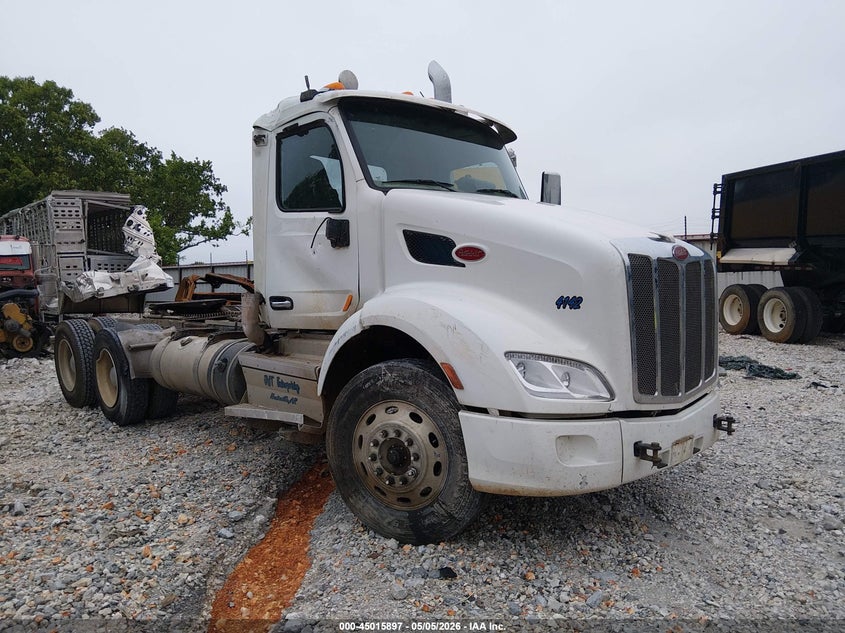 2021 Peterbilt 579 VIN 1XPBDP9X3MD754142 — IAAI salvage auction photo