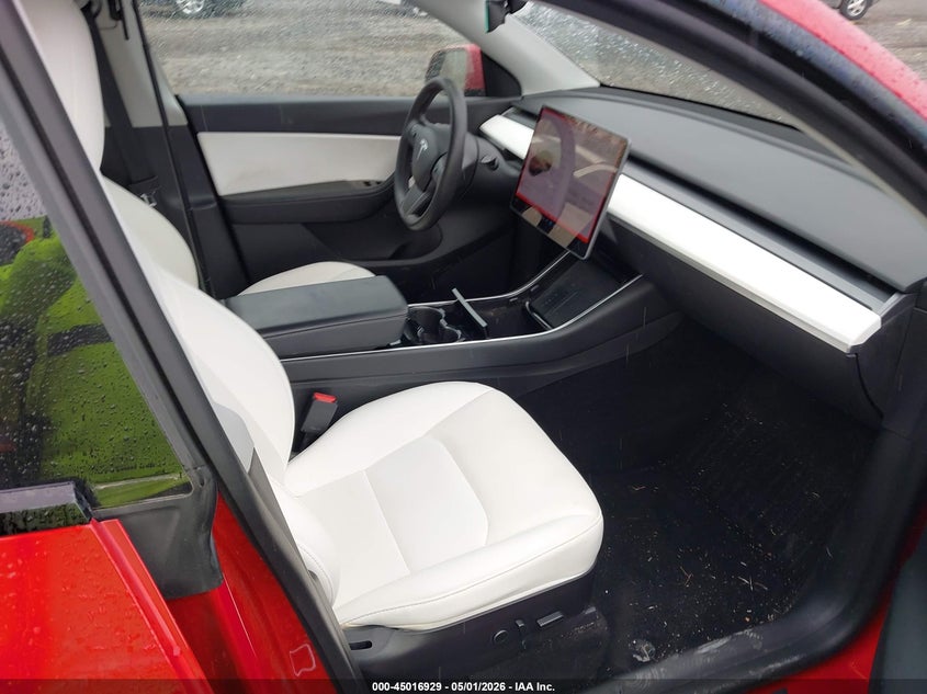 2021 Tesla Model y VIN 5YJYGDEE3MF075969 IAAI salvage auction — SIDE, Clear (South Carolina), sold $8,400 on 2026-07-22 (photo 5)