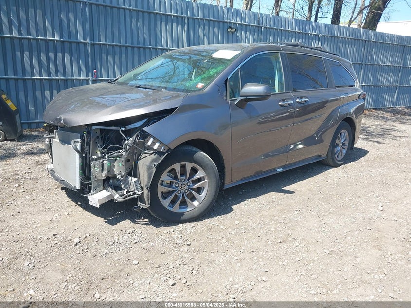2023 Toyota Sienna VIN 5TDJRKEC0PS173131 IAAI salvage auction — FRONT END, Salvage (New Jersey), sold $17,150 on 2026-07-29 (photo 2)