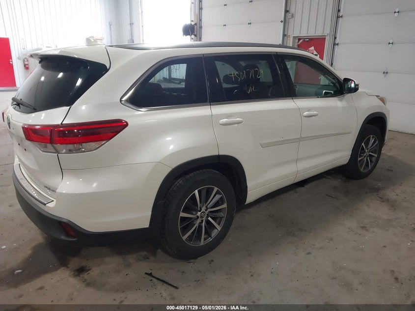 2018 Toyota Highlander VIN 5TDJZRFHXJS493146 IAAI salvage auction — LEFT SIDE, Salvage (Minnesota), sold $9,150 on 2026-07-08 (photo 4)