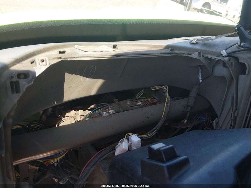 2014 International VIN 3HAMMAAN9EL497044 IAAI salvage auction — NORMAL WEAR, Clear (California), sold $2,200 on 2026-08-01 (photo 5)