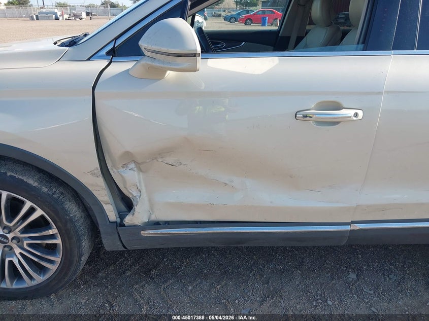 2016 Lincoln Mkx VIN 2LMTJ6LR6GBL52886 IAAI salvage auction — SIDE, Wait Title, sold $1,350 on 2026-07-12 (photo 6)