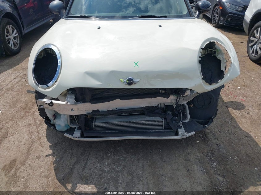 2017 Mini Clubman VIN WMWLN5C56H2E32546 IAAI salvage auction — FRONT END, Clear (Michigan), sold $850 on 2026-07-23 (photo 6)