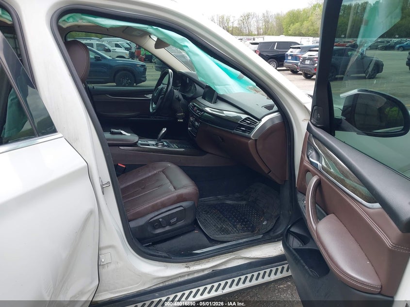 2014 BMW X5 VIN 5UXKR0C51E0H16565 IAAI salvage auction — RIGHT SIDE, Clear (Michigan), sold $1,850 on 2026-07-27 (photo 5)